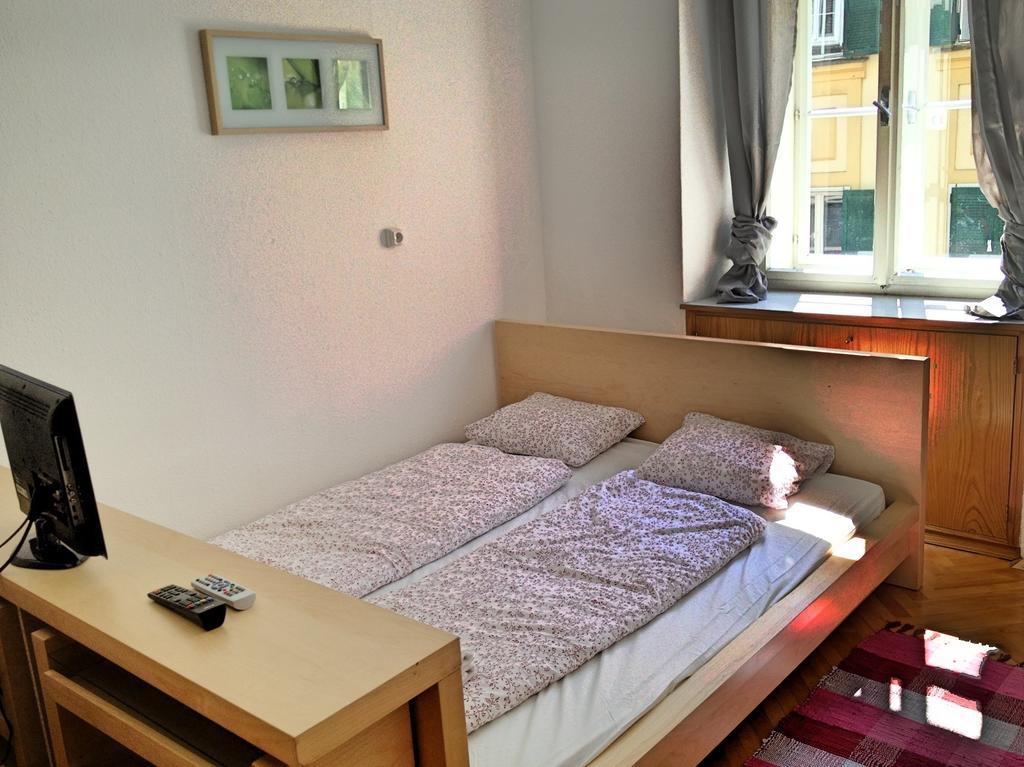 Apartment Jakominiplatz 格拉茨 客房 照片